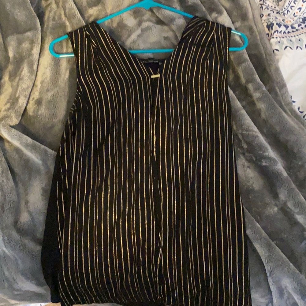 Sleeveless party top